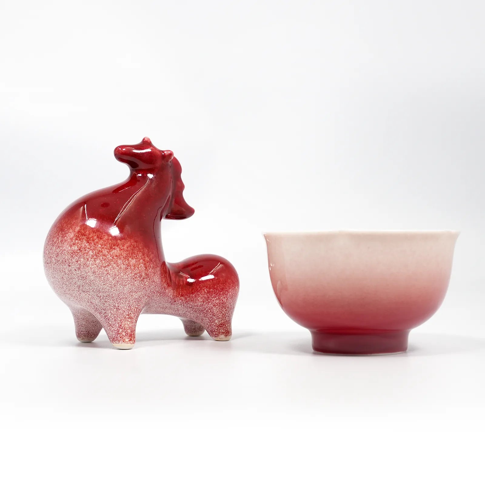 Red Gradient Horse Tea Pet Set