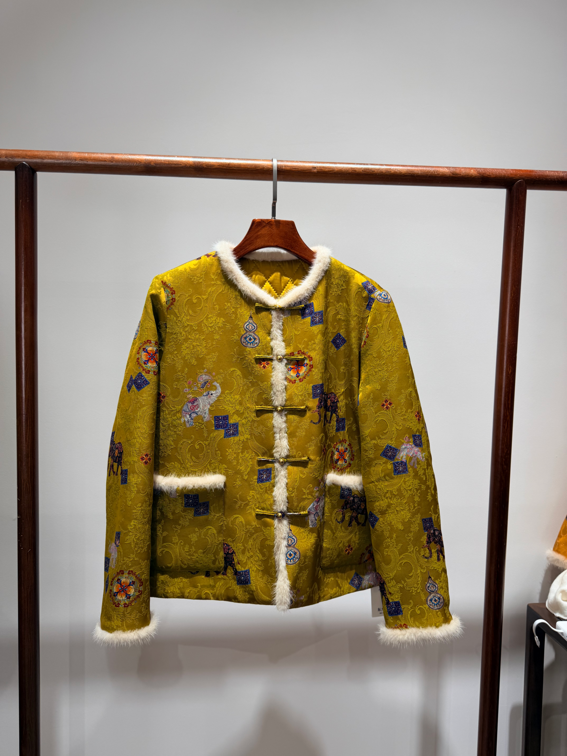 Golden Xiangyunsha Viscose Wool Coat with Auspicious Elephant & Gourd Patterns